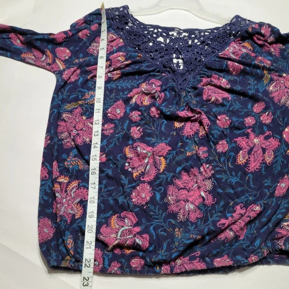 Lucky Brand Navy And Pink Floral‎ Katie Embroidered Crochet Lace Yoke Top Size M